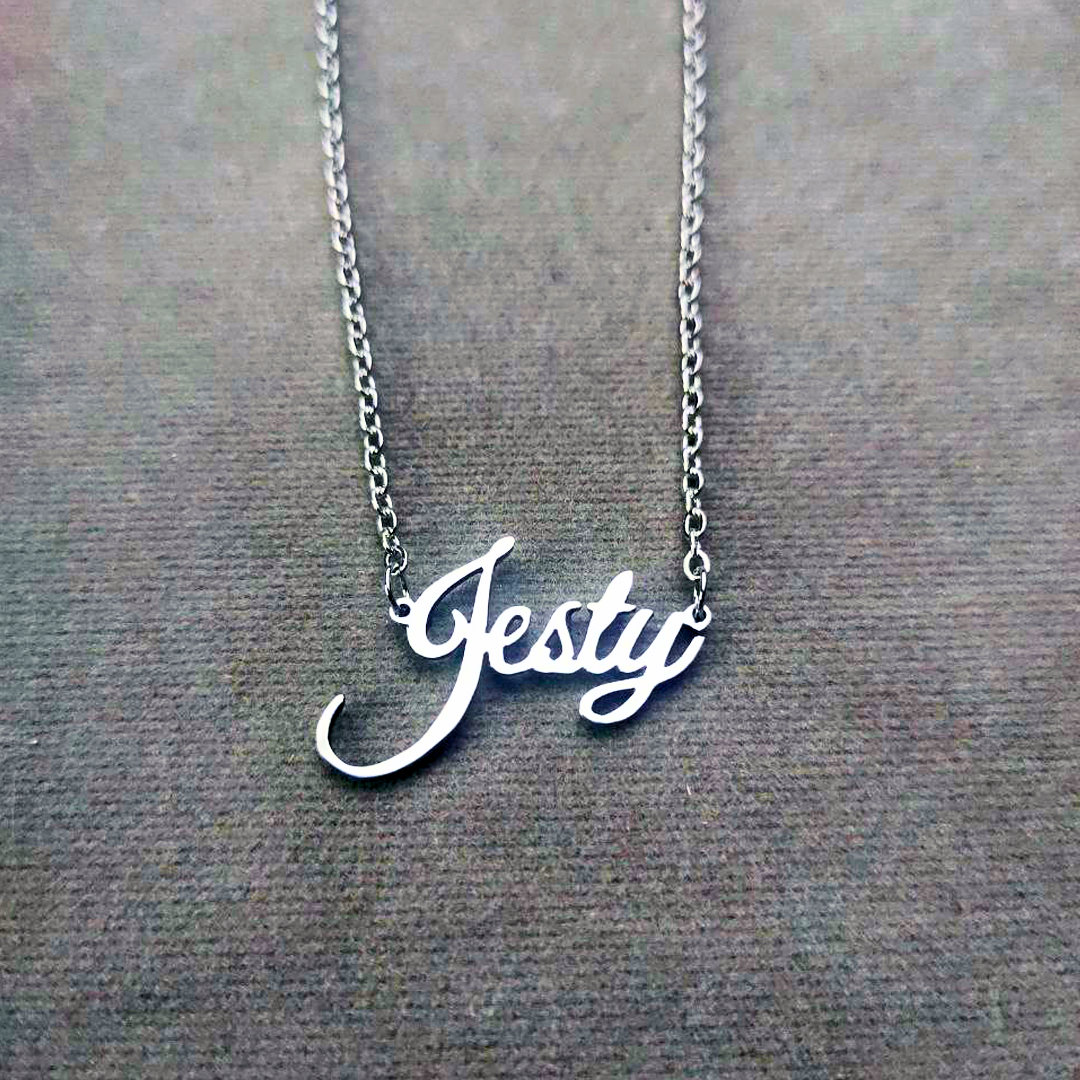 Silver Classic English Necklace