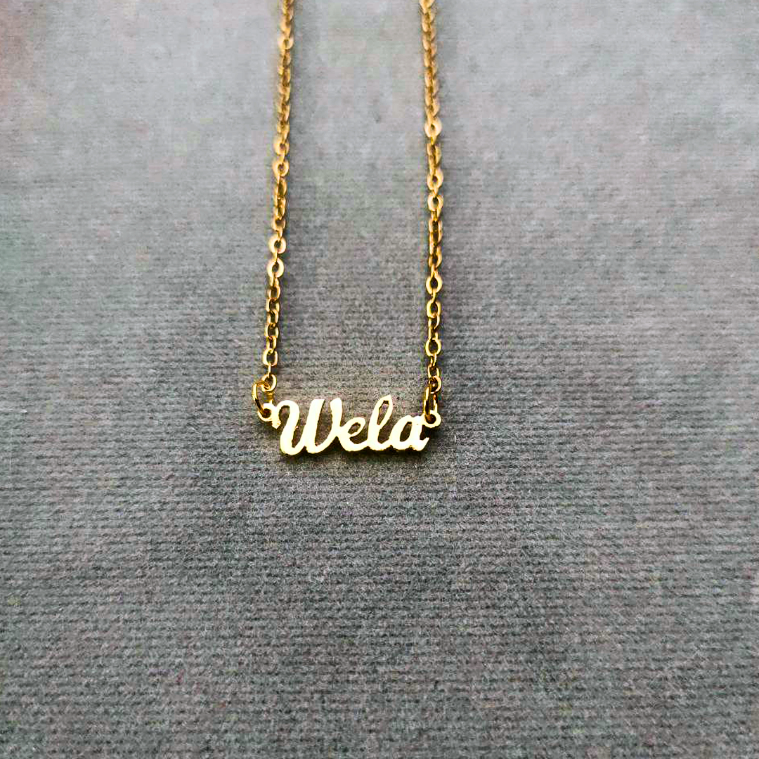 Gold Classic English Necklace